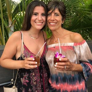 Meet your Posher, Lori